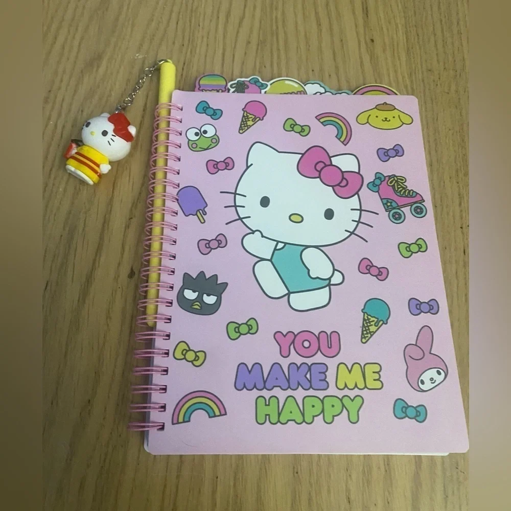 🆕Hello Kitty Journal & Charm Pen Set🆕